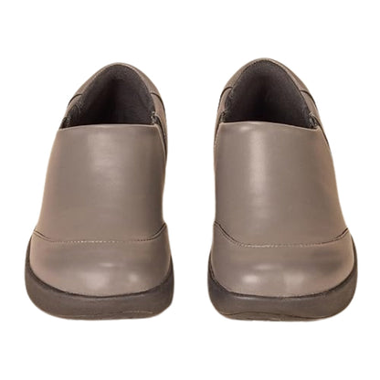 Chaussures de service antidérapantes pour femme en cuir
