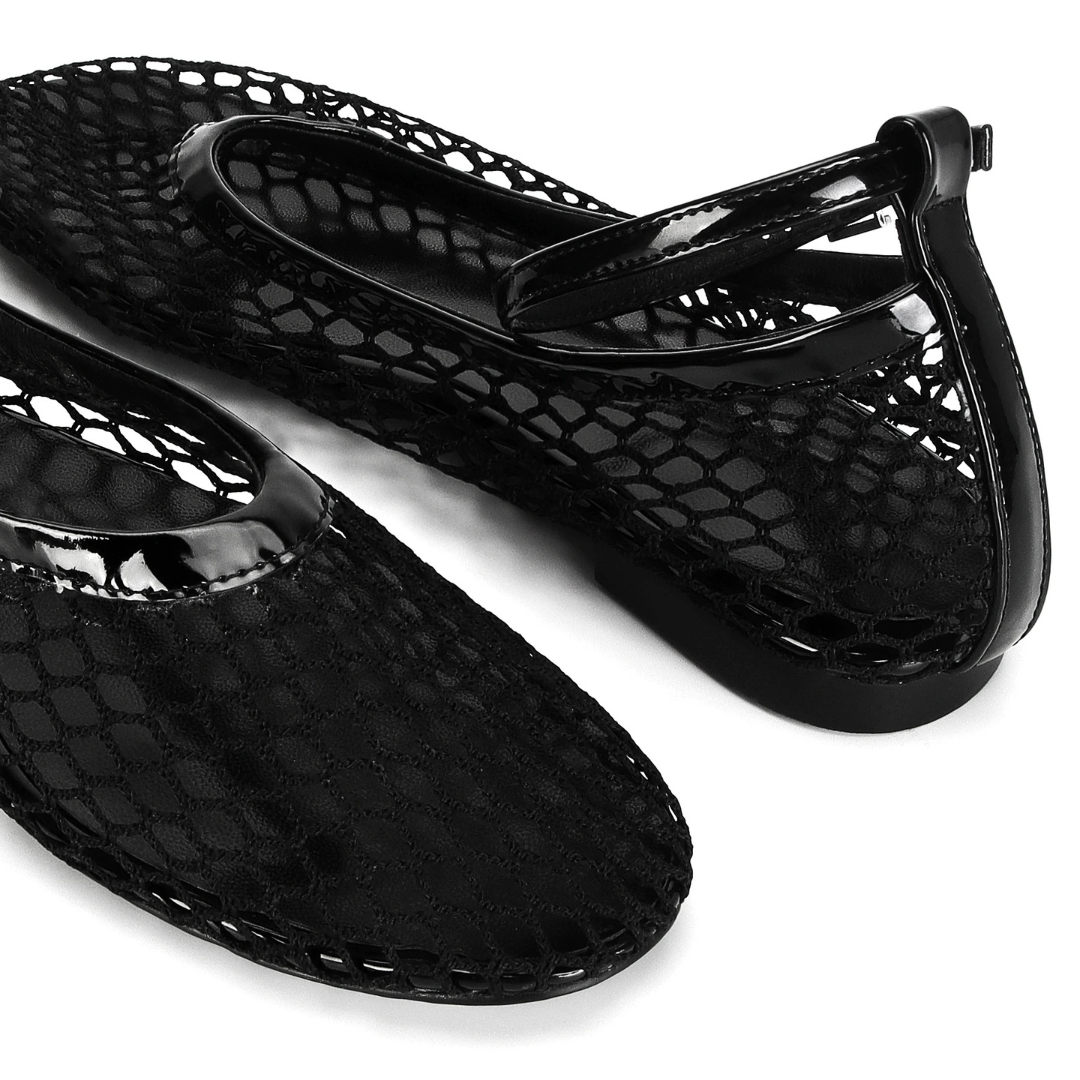 Chaussures en maille résille pour femme avec un bout rond