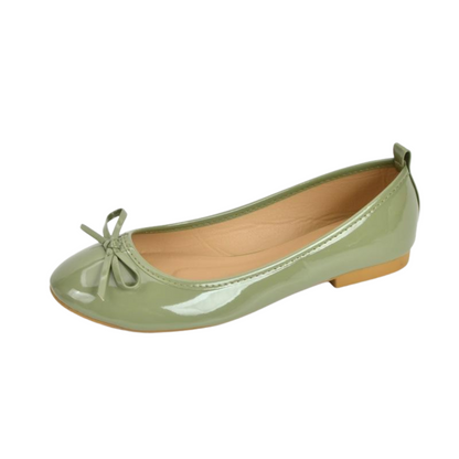 Ballerines en cuir verni pour femme au style ballet chic